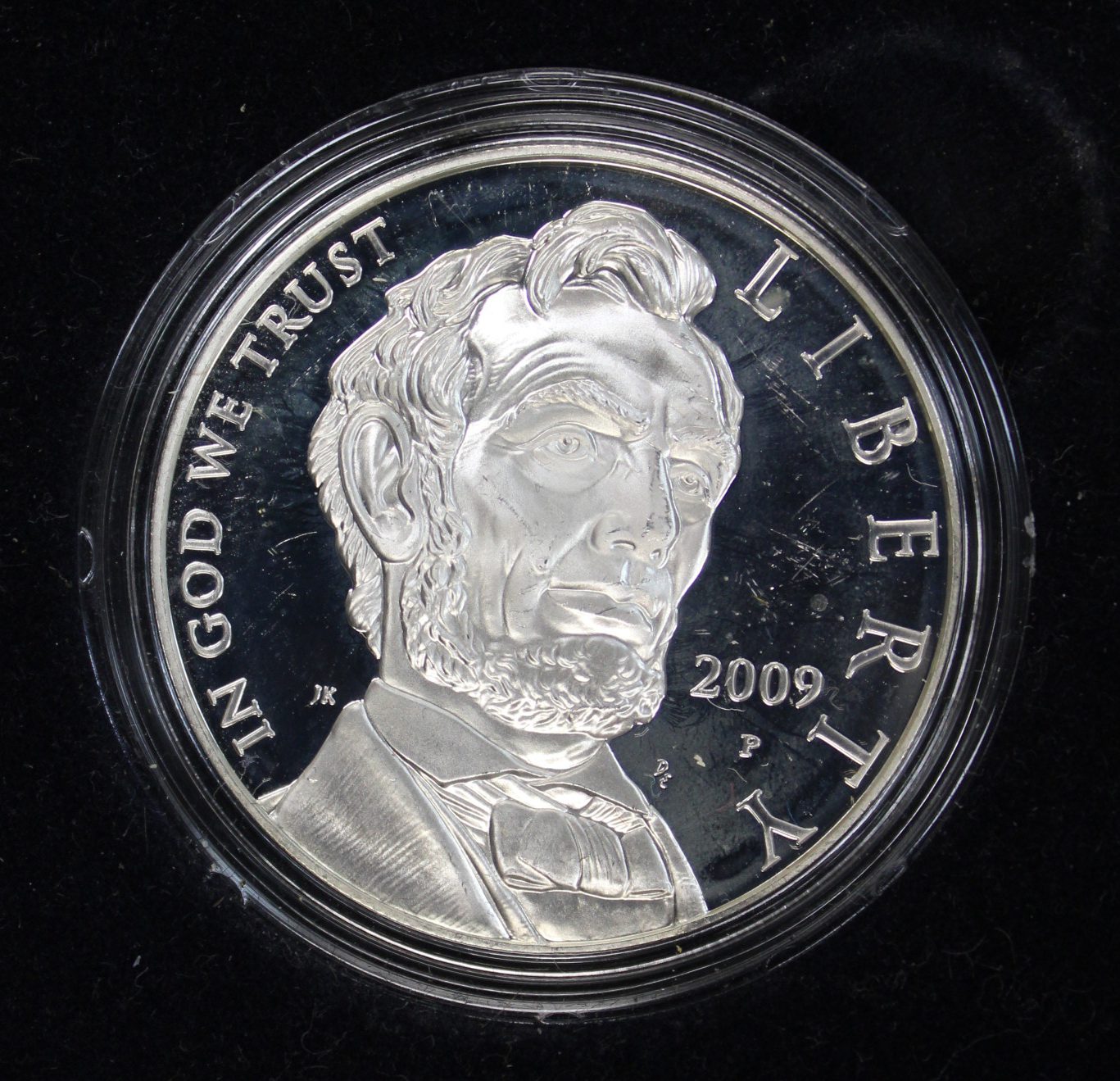 Auction - 2009 Lincoln Coin & Chronicles - Lincoln Commemorative Silver Dollar and Proof Lincoln Cents - Housed In Wooden Box - Image 4