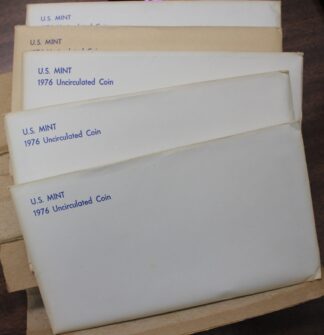 Auction - 1976 P D Clad Mint Sets In Original Box 5 Sets Total