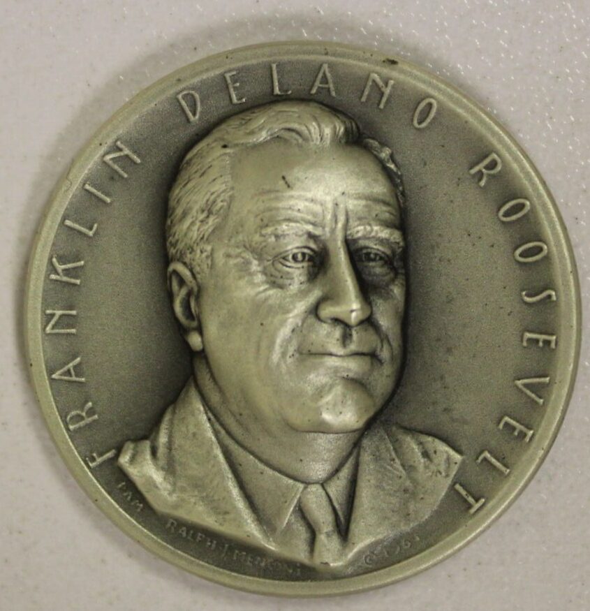 AUCTION- 1933-1945 Franklin Delano Roosevelt Medallic Arts Co .999 Silver High Relief Medal In Original Box - Image 2
