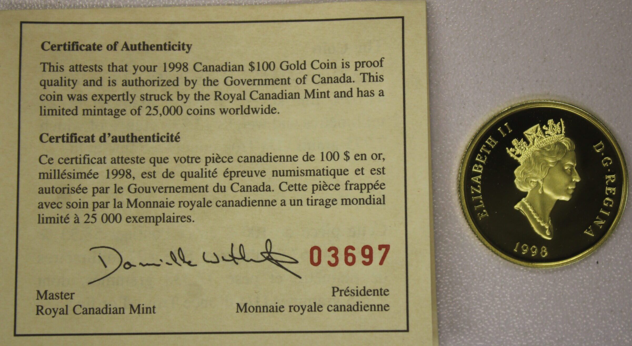 1998 Canada 100 Dollars Proof Gold Coin (75th Anniversary of Canada's 1st Nobel Prize) with Certificate of Authenticity (Half an ounce of Gold) - Image 3