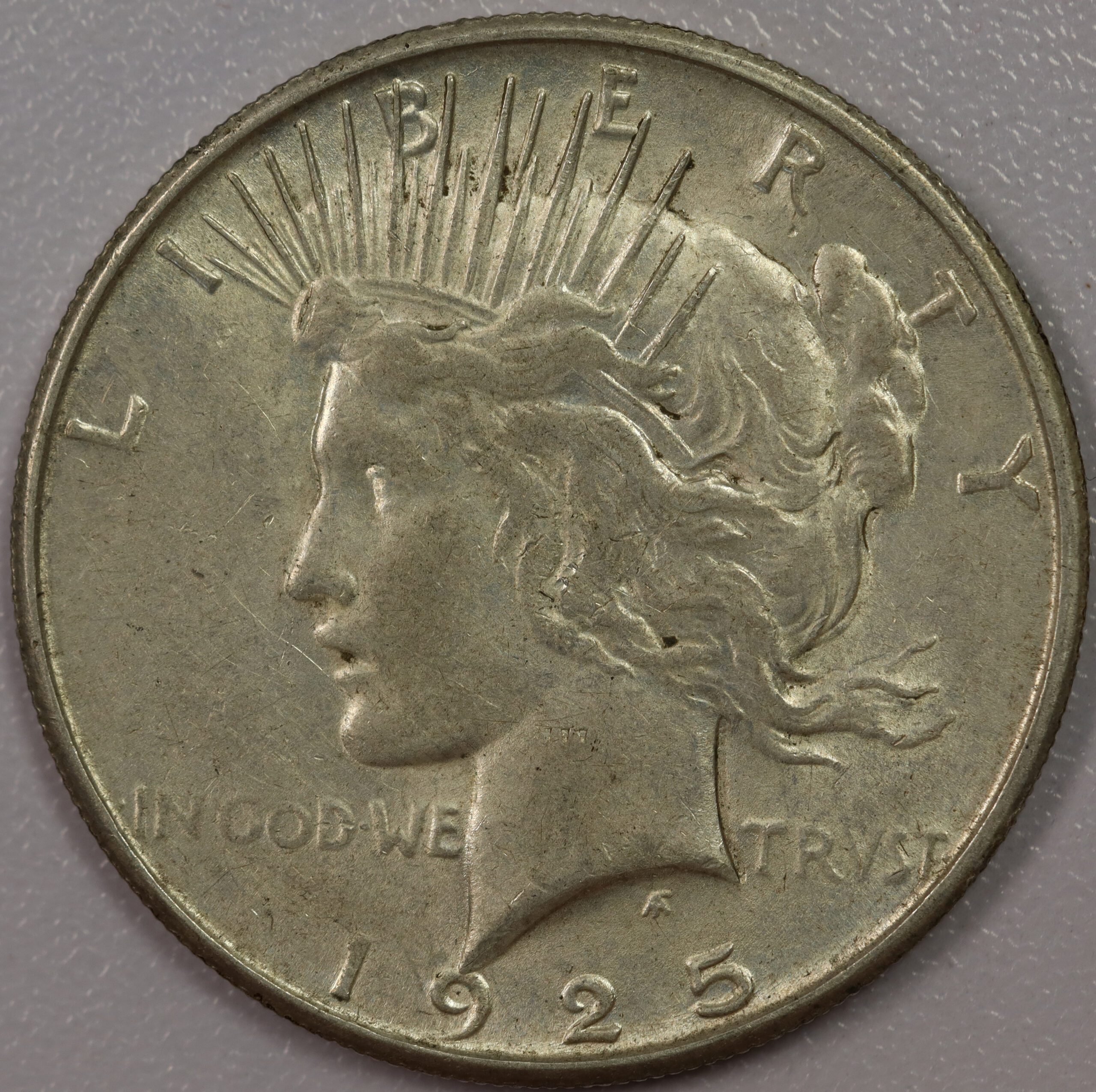 Auction- 1925 S Peace Dollar AU