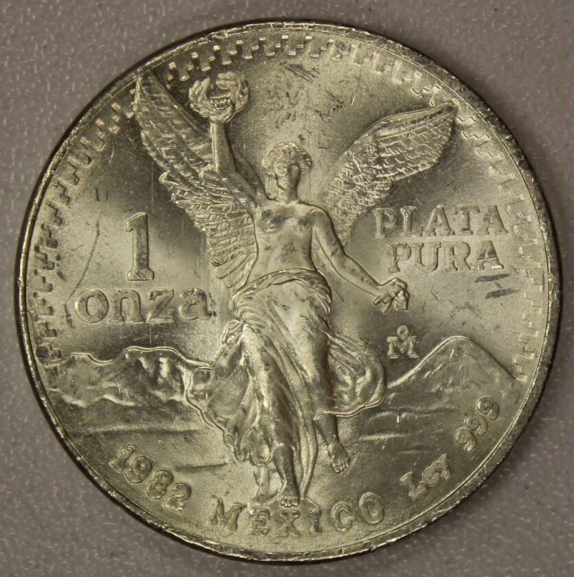 AUCTION- 1982 Mexico Libertad One Ounce .999 Silver
