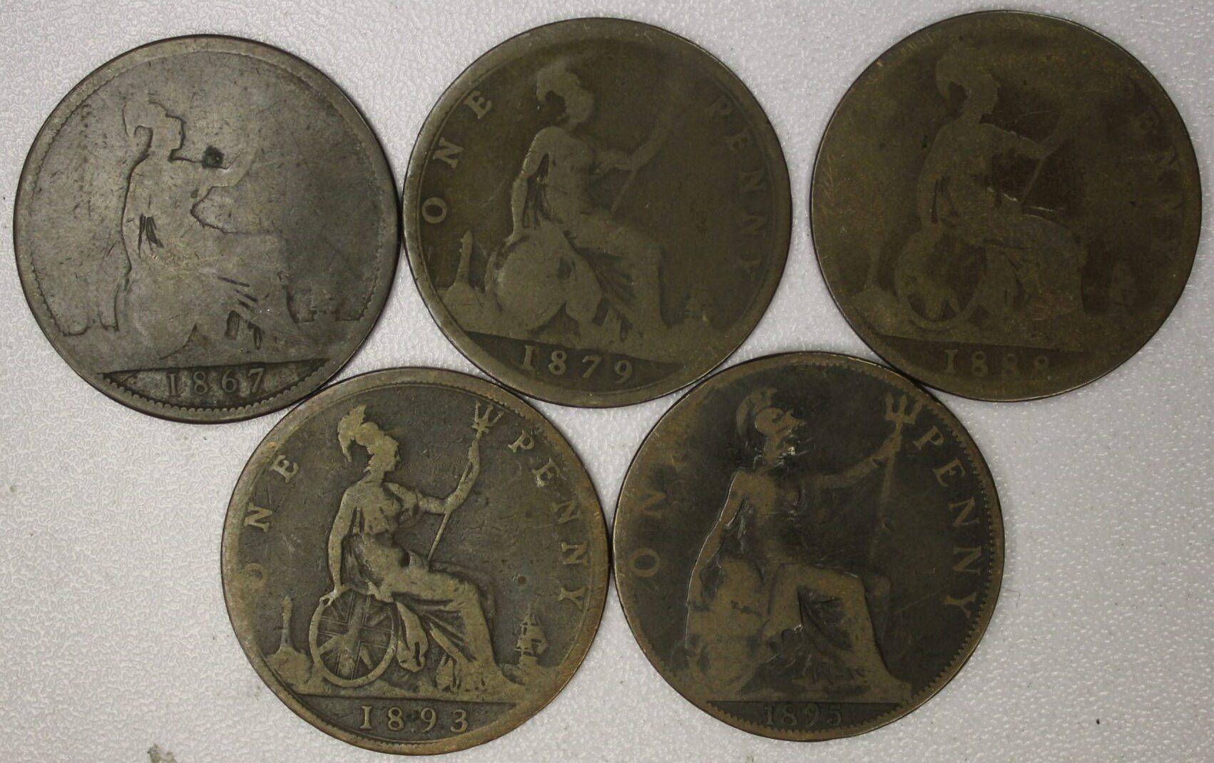 1860-1901 Great Britain Victoria Large Pennies Five Different Dates - Image 2