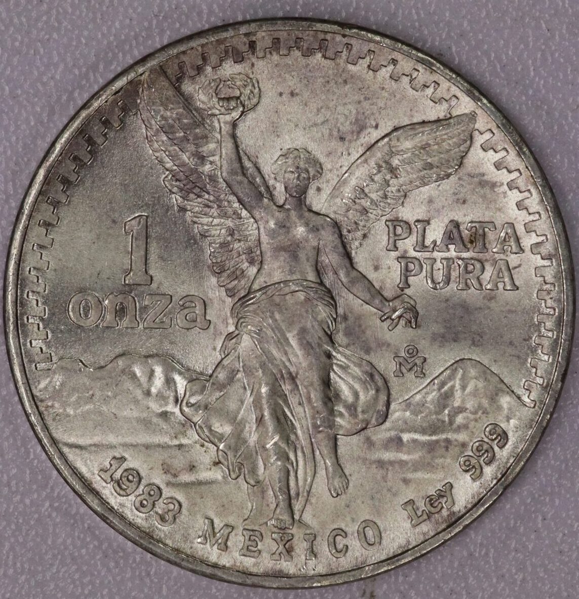 AUCTION- 1983 Mexico Onza One Troy Ounce .999 Silver