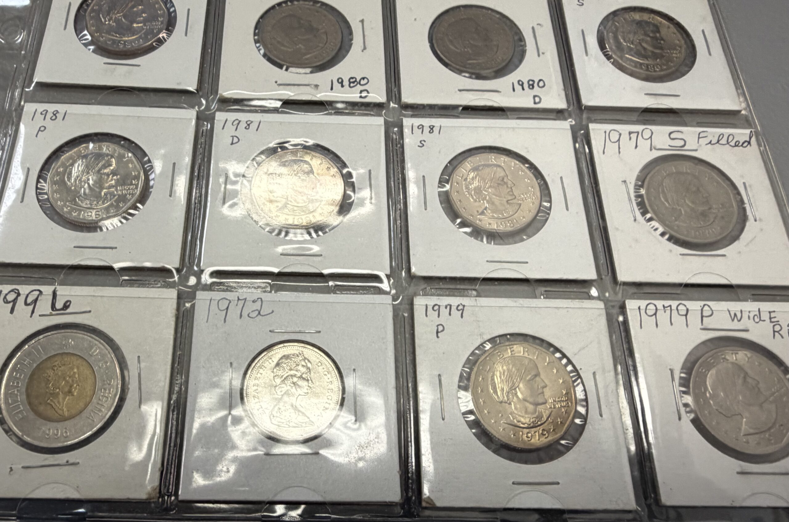 Auction-17 SBA Dollars; 1 Canadian Quarter; 1 Canadian $2 Polar Bear - Image 5